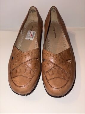 Easy Spirit Women's Brown Slip-On Woven Detail Loafers